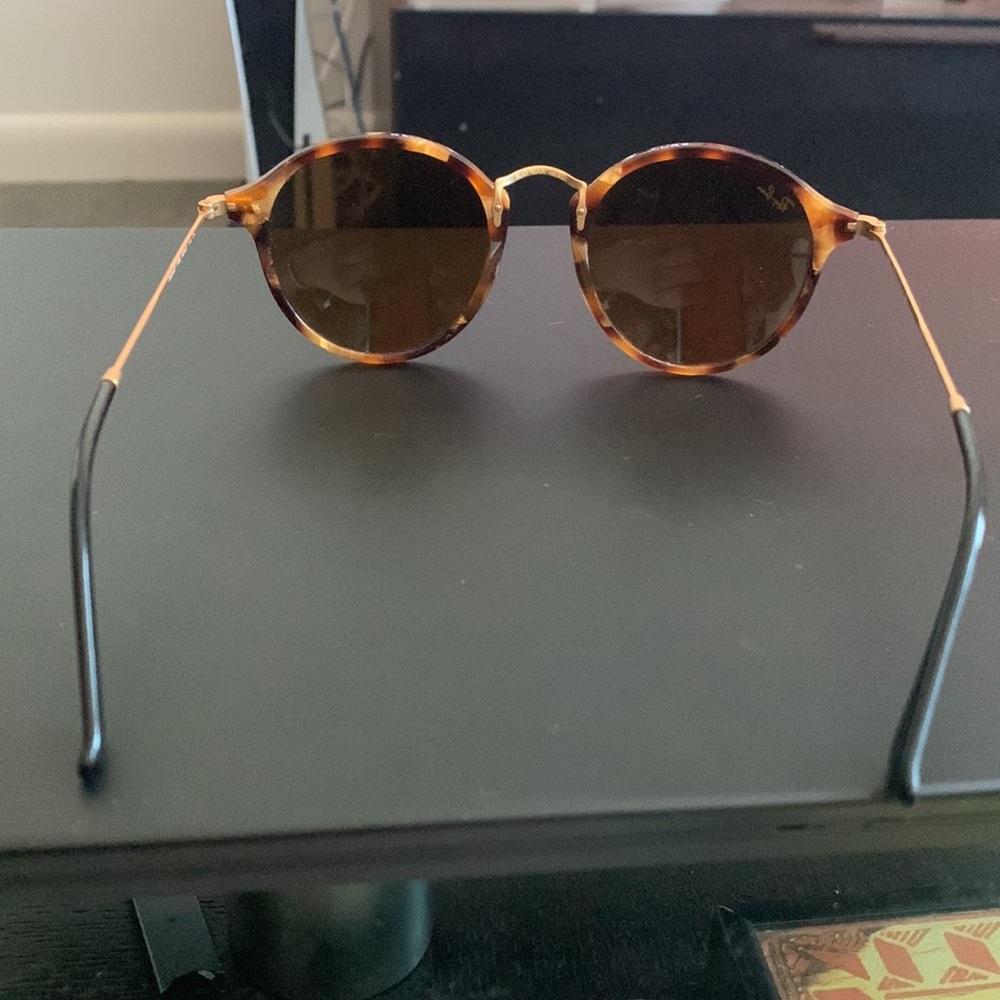 Tortoise Shell Ray Bans - Picture 4 of 6